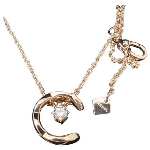 Pre-owned Chanel Crystal Necklace In Beige