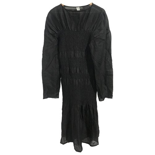 Pre-owned Totême Linen Mid-length Dress In Black