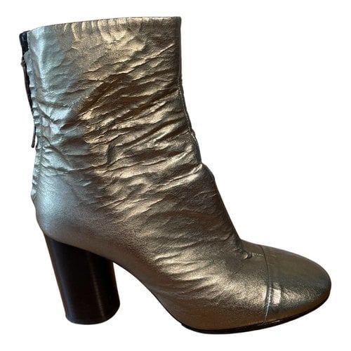 Pre-owned Isabel Marant Deyissa Patent Leather Ankle Boots In Gold