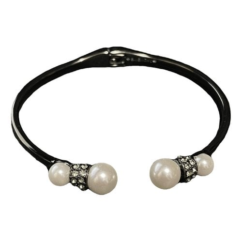 Pre-owned Givenchy Pearl Bracelet In Black