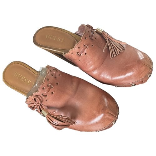 Pre-owned Guess Leather Mules & Clogs In Brown