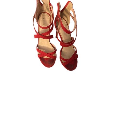 Pre-owned Elisabetta Franchi Heels In Red