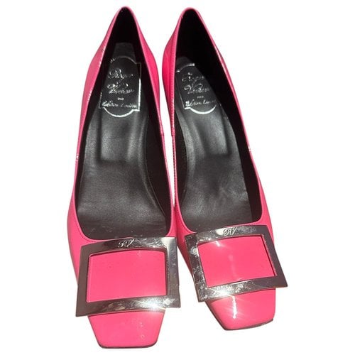 Pre-owned Roger Vivier Belle Vivier Trompette Patent Leather Heels In Pink