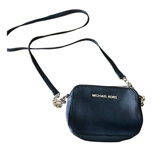 Pre-owned Michael Kors Leather Purse In Black