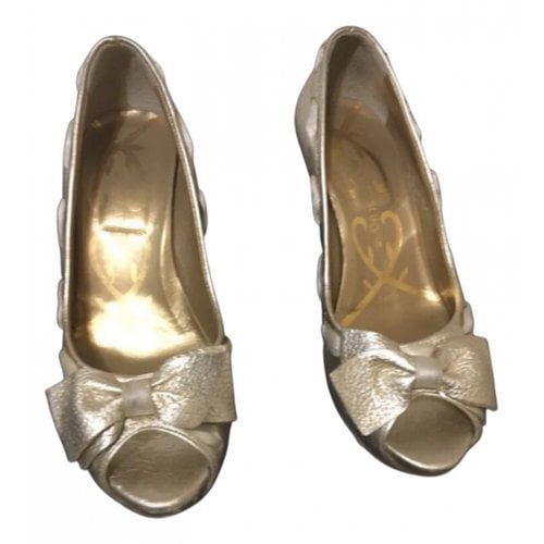 Pre-owned Aldo Castagna Leather Heels In Gold