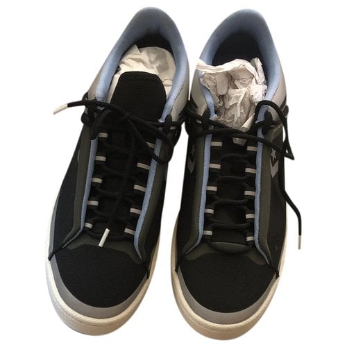 Pre-owned Converse Cloth Low Trainers In Black