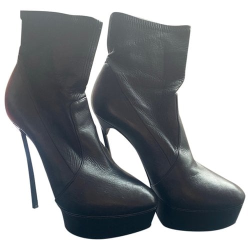 Pre-owned Casadei Leather Ankle Boots In Black