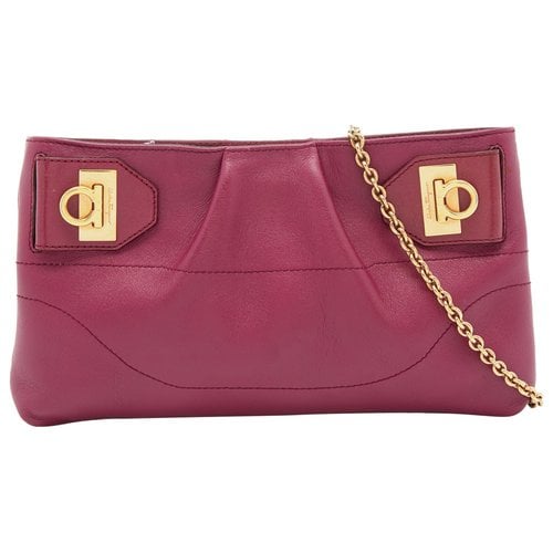 Pre-owned Ferragamo Leather Clutch Bag In Pink