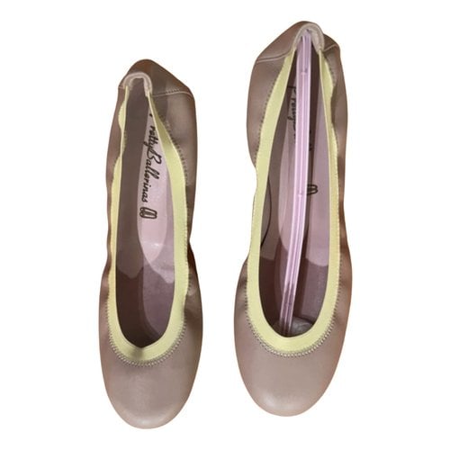 Pre-owned Pretty Ballerinas Leather Ballet Flats In Beige