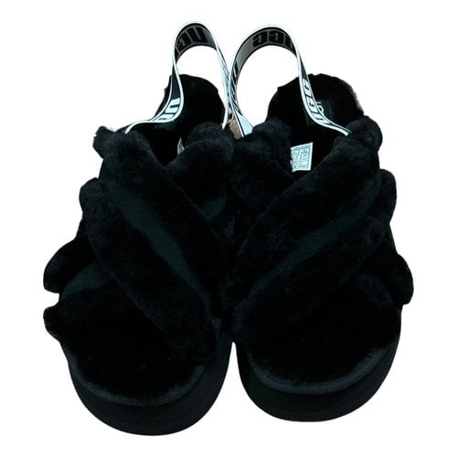 Pre-owned Ugg Shearling Flats In Black