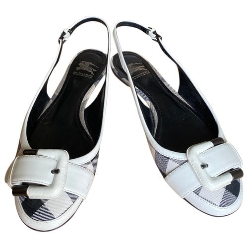 Pre-owned Burberry Leather Ballet Flats In White