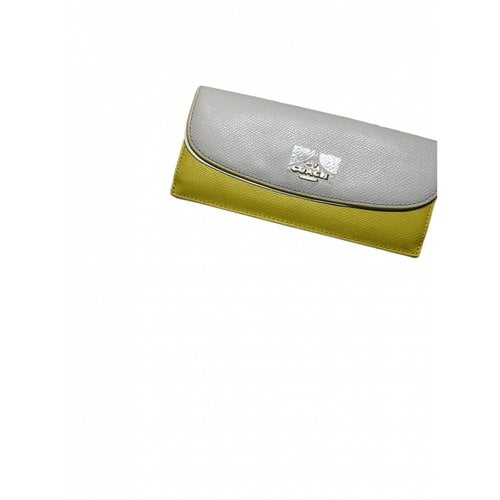 Pre-owned Coach Leather Small Bag In Yellow