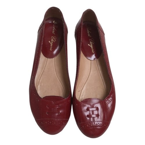 Pre-owned Robert Clergerie Leather Ballet Flats In Burgundy