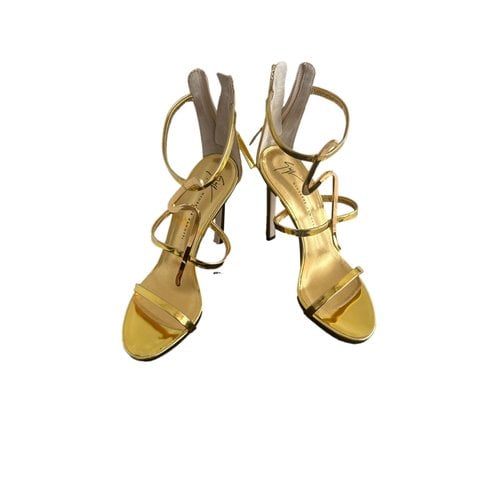 Pre-owned Giuseppe Zanotti Patent Leather Heels In Gold