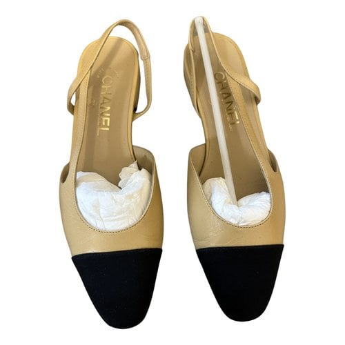 Pre-owned Chanel Slingback Leather Ballet Flats In Beige