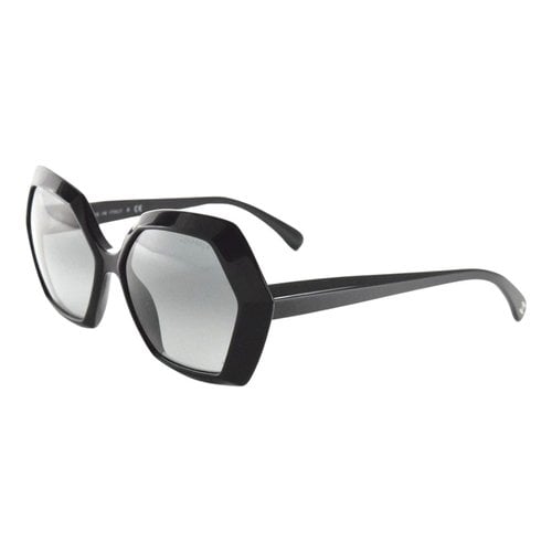 Pre-owned Chanel Oversized Sunglasses In Black