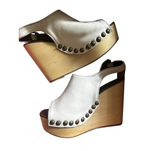 Pre-owned Jeffrey Campbell Leather Mules & Clogs In White