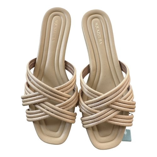 Pre-owned Aquazzura Leather Flats In Beige