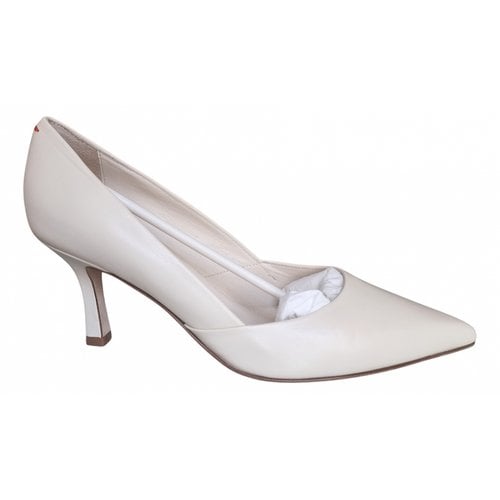 Pre-owned Aeyde Leather Heels In White