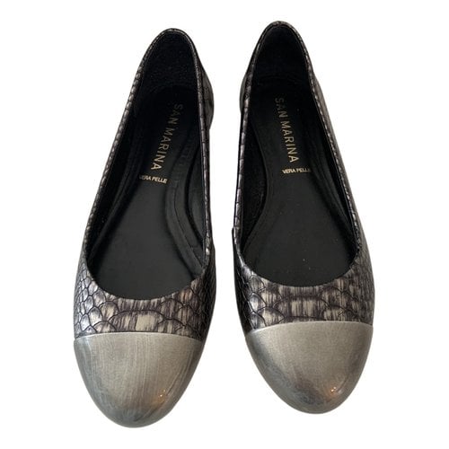 Pre-owned San Marina Leather Ballet Flats In Silver