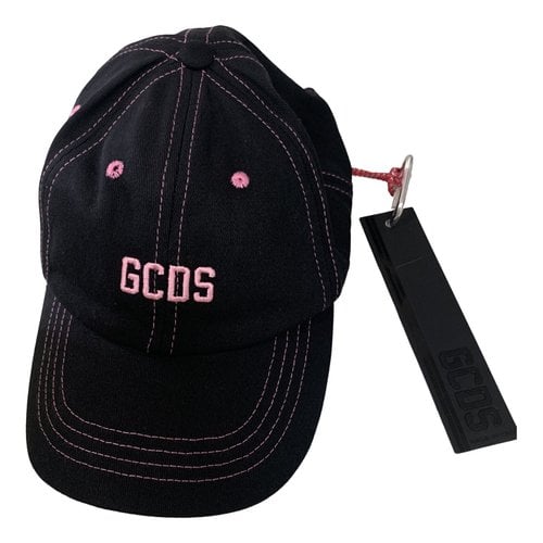 Pre-owned Gcds Hat In Black