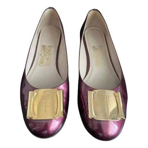 Pre-owned Ferragamo Patent Leather Ballet Flats In Burgundy