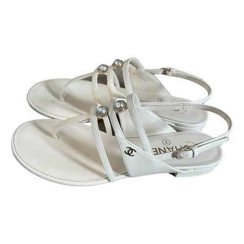 Pre-owned Chanel Leather Sandal In White
