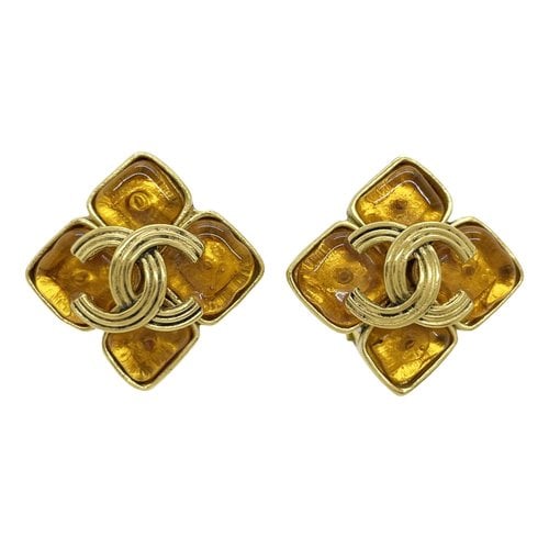 Pre-owned Chanel Earrings In Yellow