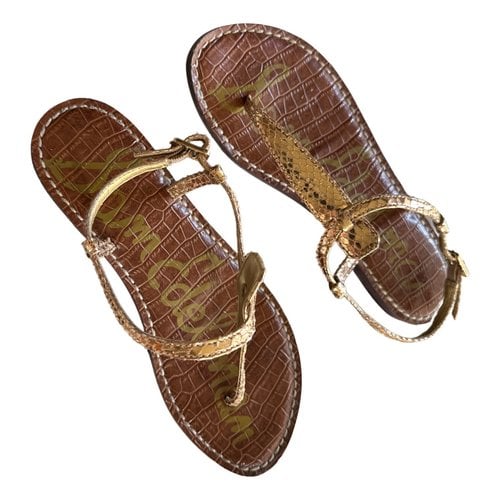 Pre-owned Sam Edelman Leather Flip Flops In Gold