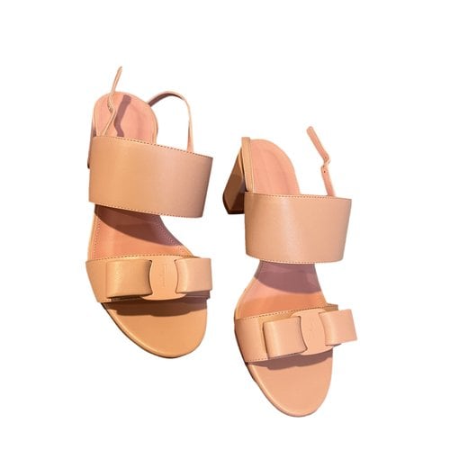 Pre-owned Ferragamo Leather Sandal In Pink