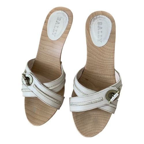 Pre-owned Bally Leather Mules & Clogs In Beige