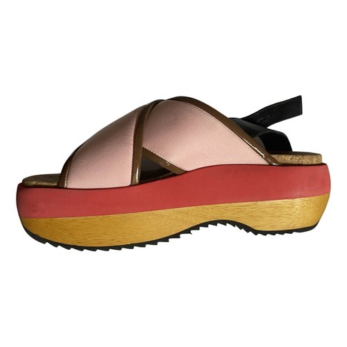 Pre-owned Marni Leather Mules & Clogs In Pink