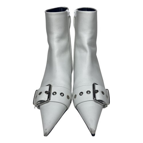 Pre-owned Balenciaga Leather Buckled Boots In White