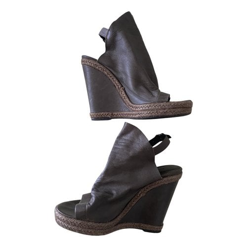 Pre-owned Balenciaga Leather Sandals In Brown