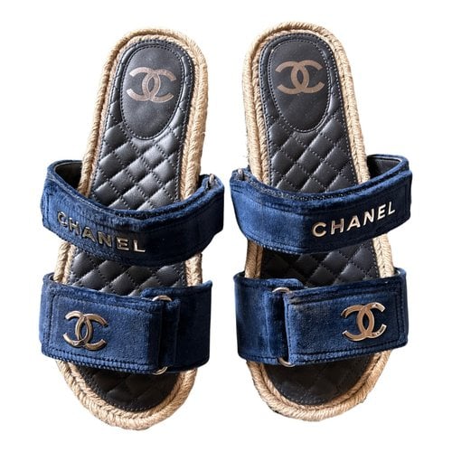 Pre-owned Chanel Velvet Sandals In Blue