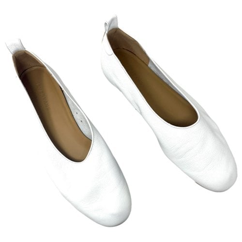 Pre-owned Everlane Leather Flats In White