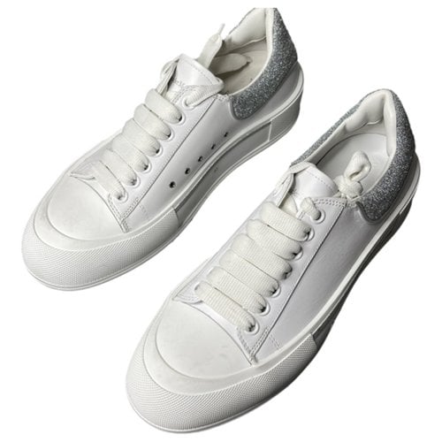 Pre-owned Alexander Mcqueen Deck Plimsoll Leather Low Trainers In White