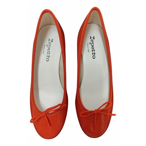 Pre-owned Repetto Patent Leather Heels In Orange