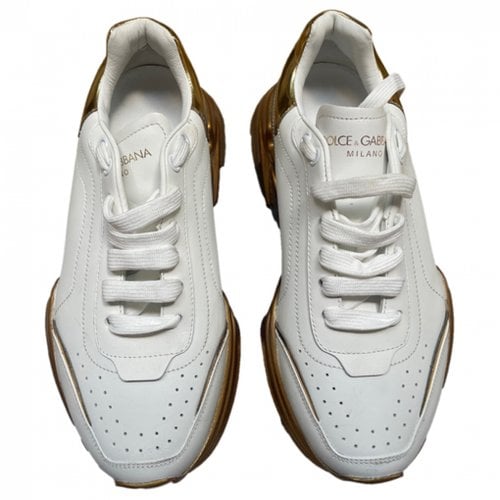 Pre-owned Dolce & Gabbana Daymaster Leather Trainers In White