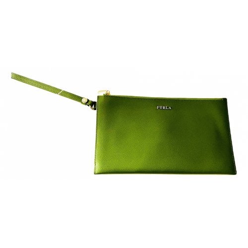 Pre-owned Furla Leather Clutch Bag In Green
