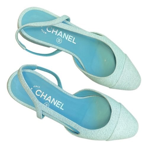 Pre-owned Chanel Cloth Flats In Blue