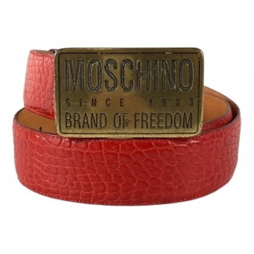 Pre-owned Moschino Leather Belt In Red