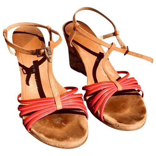 Pre-owned Tommy Hilfiger Leather Sandal In Pink
