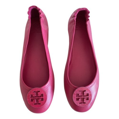 Pre-owned Tory Burch Leather Flats In Pink