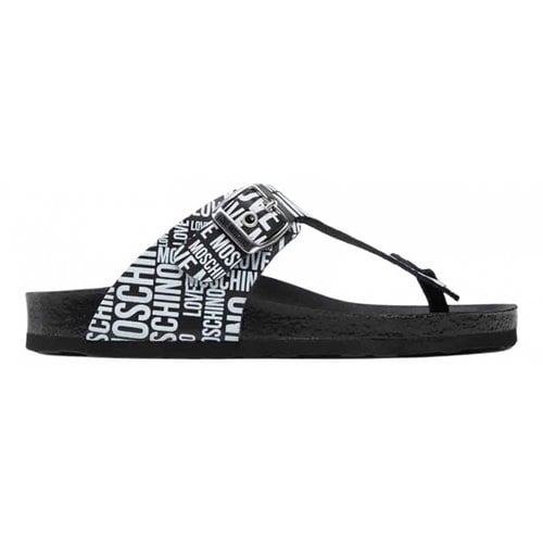 Pre-owned Moschino Love Leather Flip Flops In Black