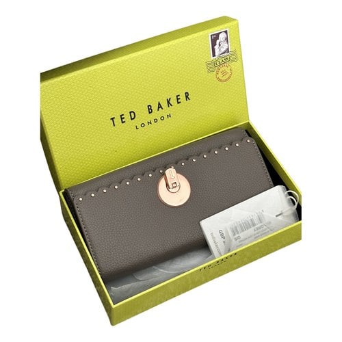 Pre-owned Ted Baker Leather Purse In Grey