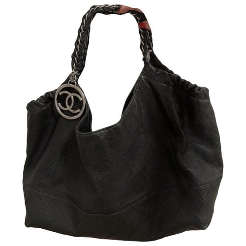 Pre-owned Chanel Vintage Cc Chain Leather Tote In Black