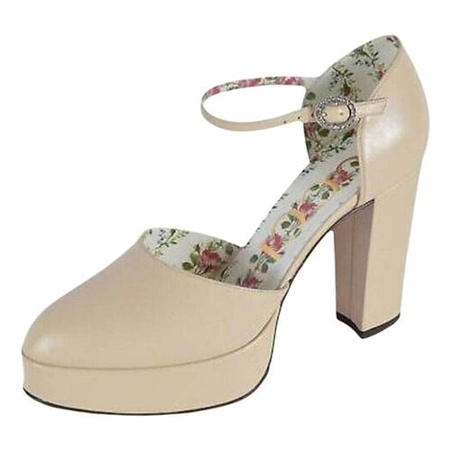 Pre-owned Gucci Leather Sandal In Beige