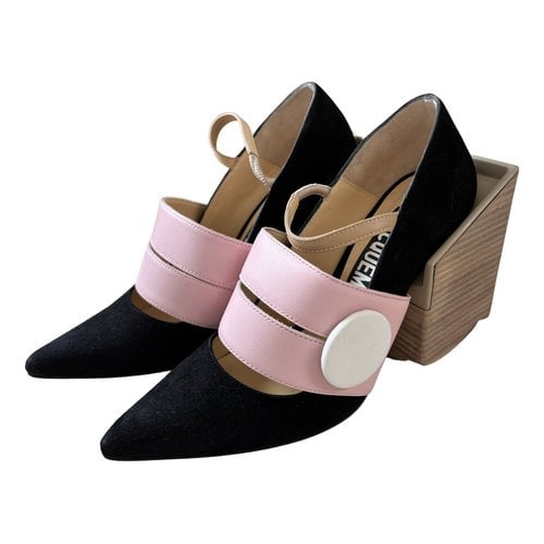 Pre-owned Jacquemus Gros Boutons Leather Heels In Black