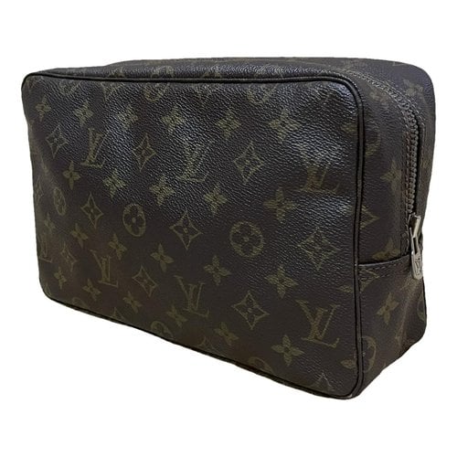Pre-owned Louis Vuitton Vinyl Clutch Bag In Brown